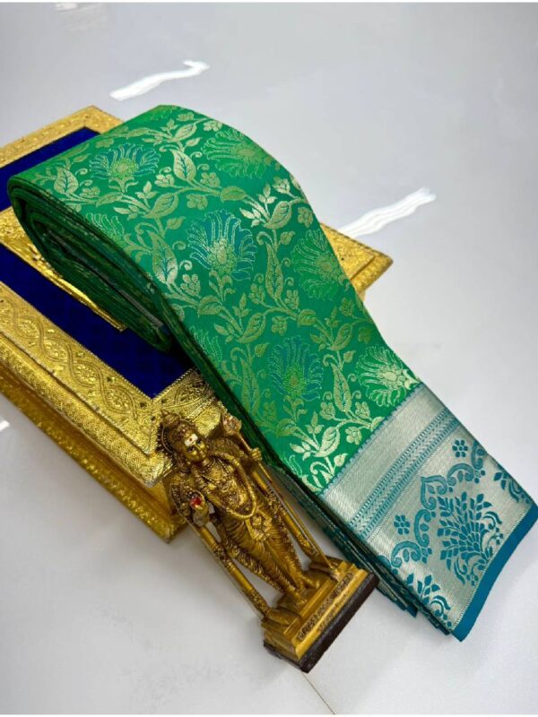 Electric Jackquard Silk Saree 3 1
