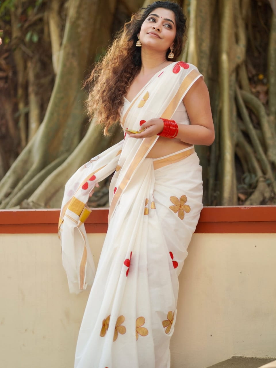 kerala-flower-design-saree Kerala Flower Design Saree